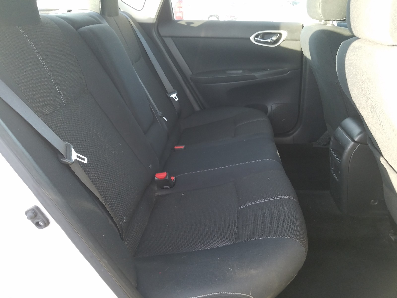 Photo 6 from auction – 2015 NISSAN SENTRA S with VIN 3N1AB7AP1FY342237