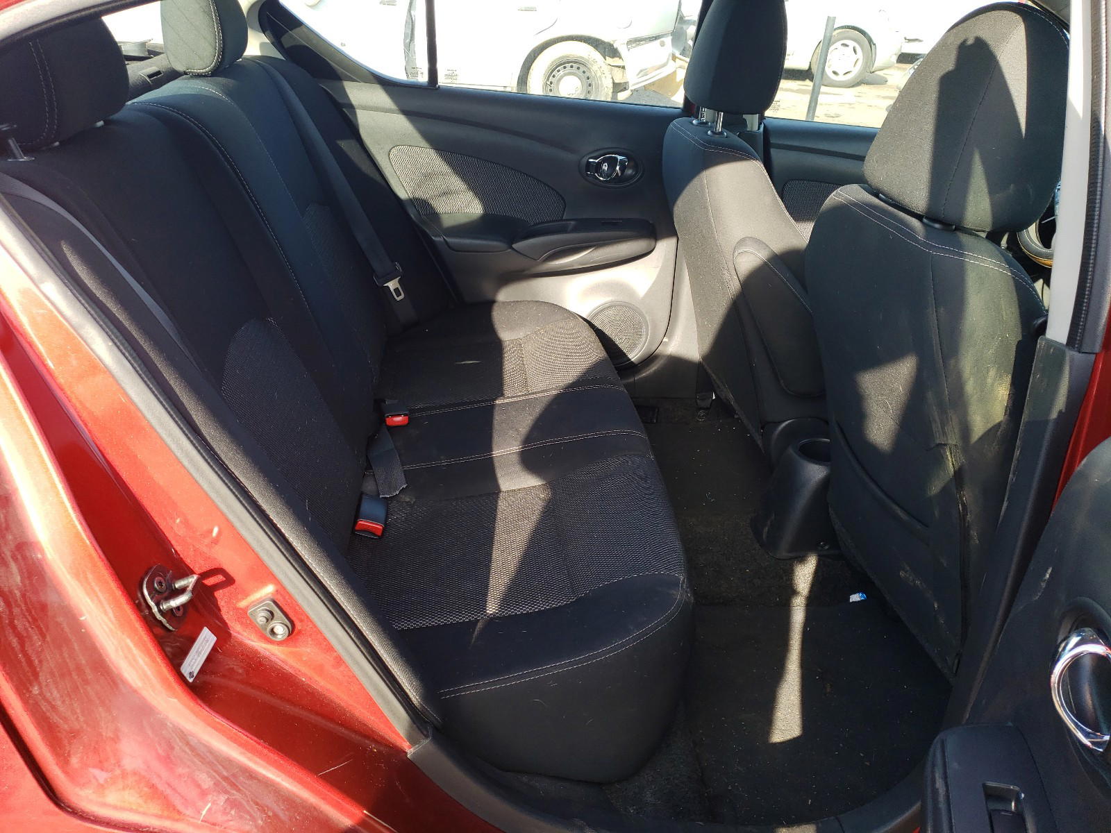 Photo 6 from auction – 2016 NISSAN VERSA S with VIN 3N1CN7AP8GL873952
