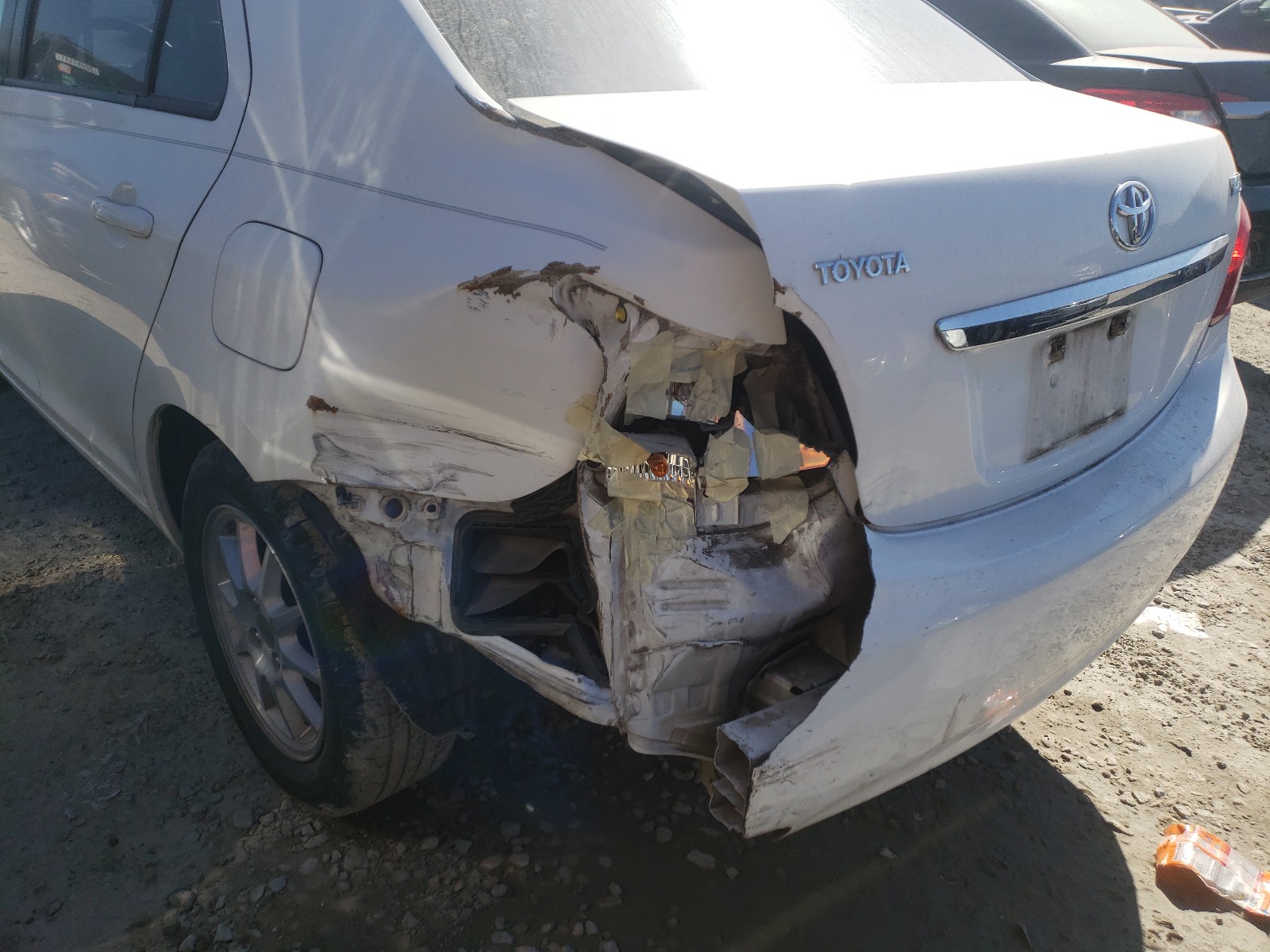 Photo 9 from auction – 2010 TOYOTA YARIS with VIN JTDBT4K39A1366064