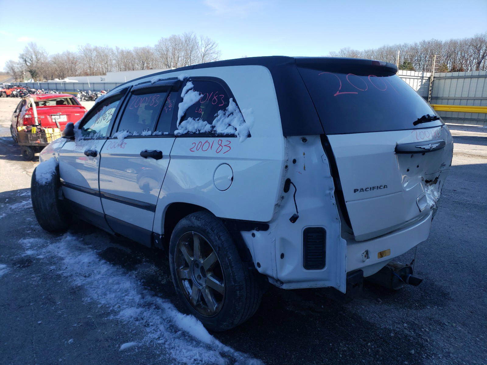 Photo 3 from auction – 2005 CHRYSLER PACIFICA with VIN 2C4GM48L75R487963