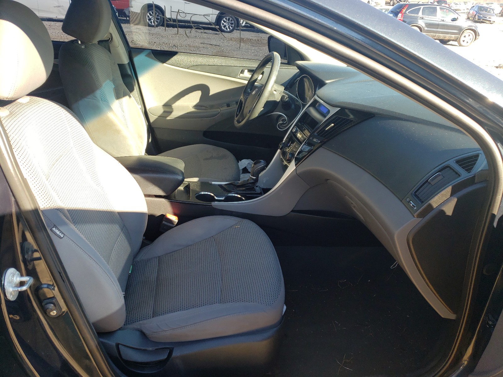 Photo 5 from auction – 2011 HYUNDAI SONATA GLS with VIN 5NPEB4AC7BH020915