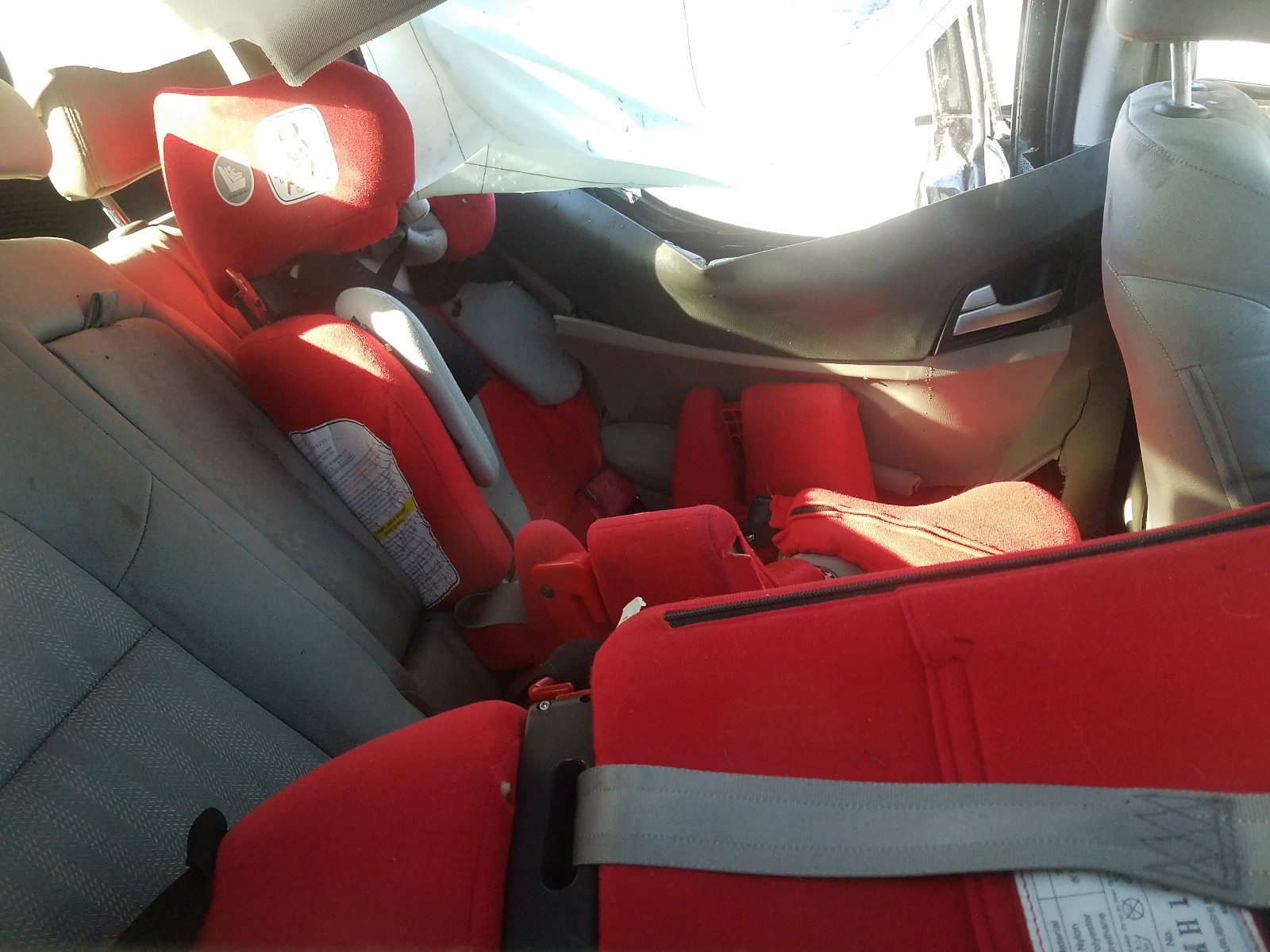 Photo 6 from auction – 2019 KIA SPORTAGE L with VIN KNDPMCAC2K7531319
