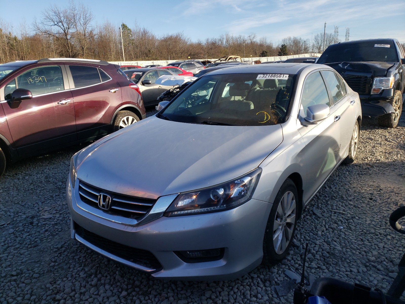 Photo 2 from auction – 2014 HONDA ACCORD with VIN 1HGCR2F87EA212361