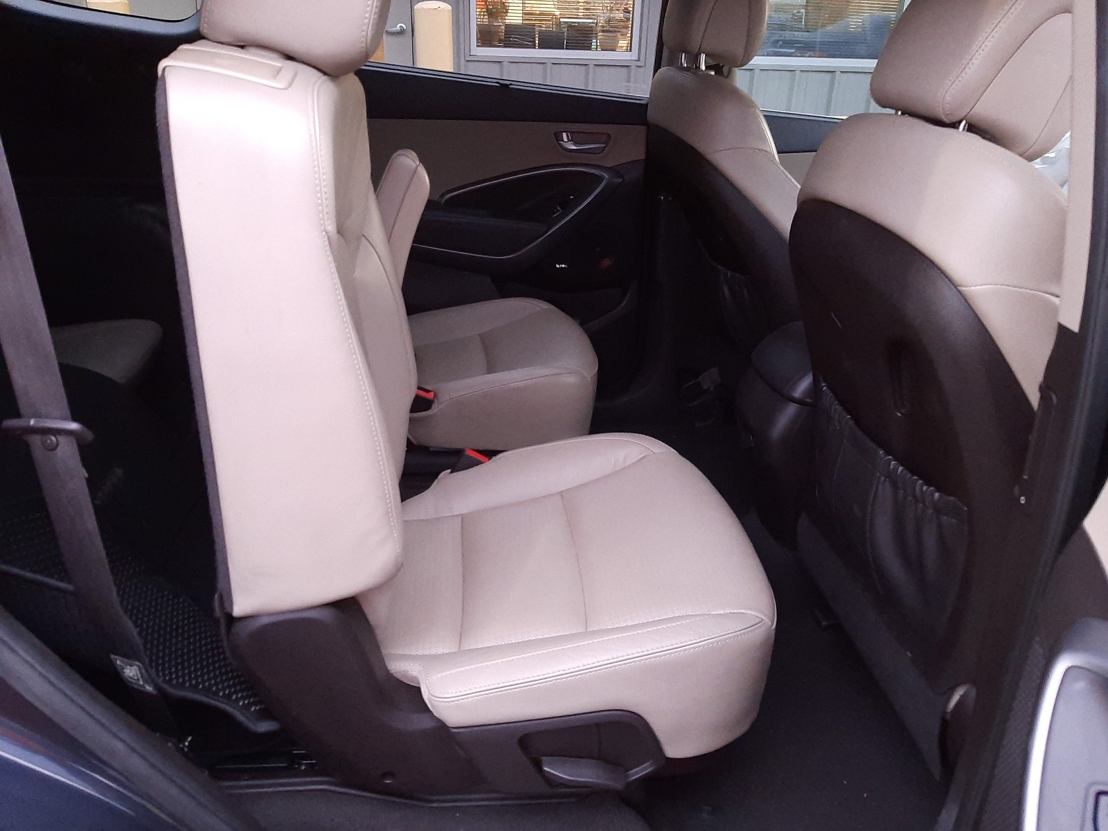 Photo 6 from auction – 2014 HYUNDAI SANTA FE G with VIN KM8SR4HF1EU037181