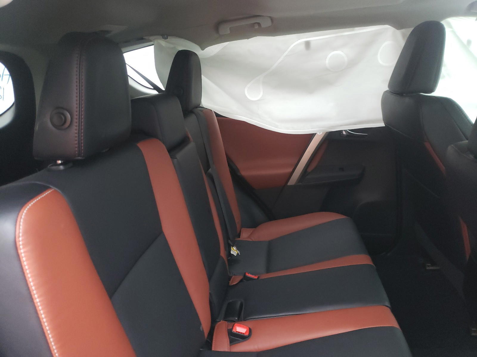 Photo 6 from auction – 2014 TOYOTA RAV4 LIMIT with VIN 2T3YFREV4EW094588