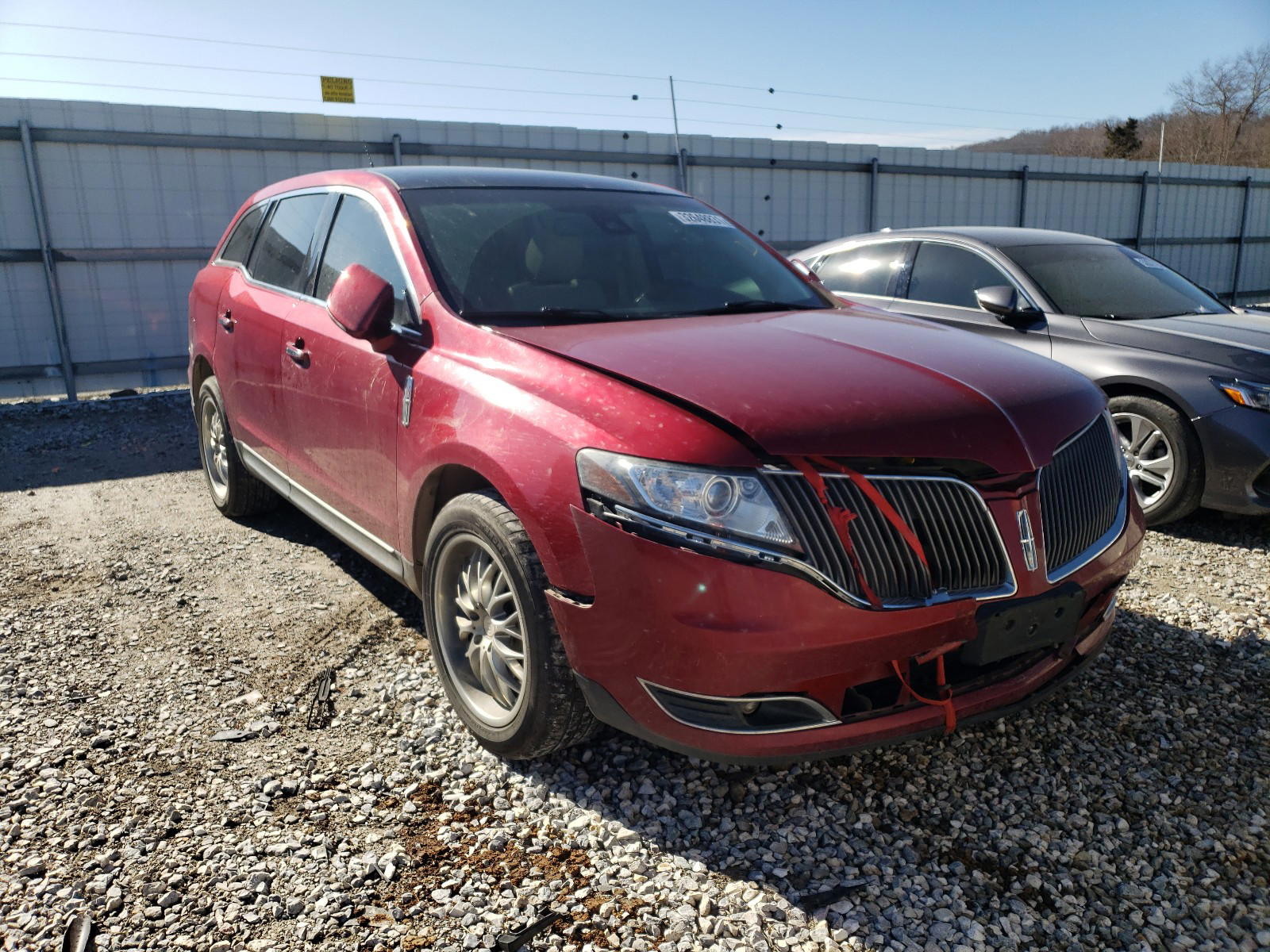 LINCOLN MKT 2014 with VIN 2LMHJ5FK6EBL52575 - Photo from auction