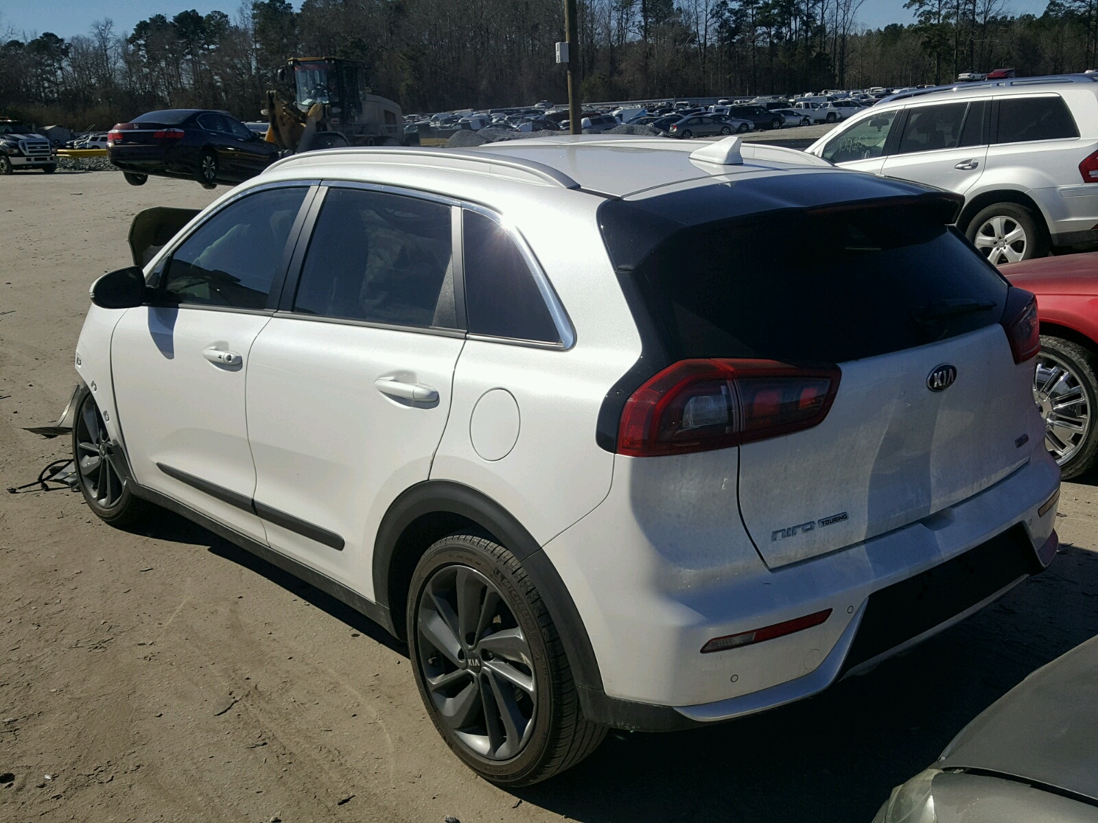 Photo 3 from auction – 2017 KIA NIRO EX TO with VIN KNDCE3LCXH5080878