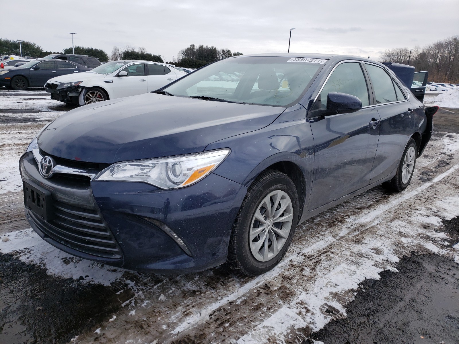 Photo 2 from auction – 2017 TOYOTA CAMRY LE with VIN 4T1BF1FK6HU644656