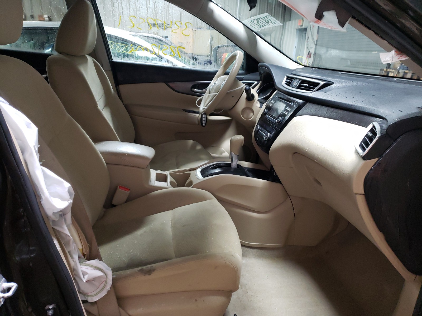 Photo 5 from auction – 2015 NISSAN ROGUE S with VIN 5N1AT2MT8FC812760