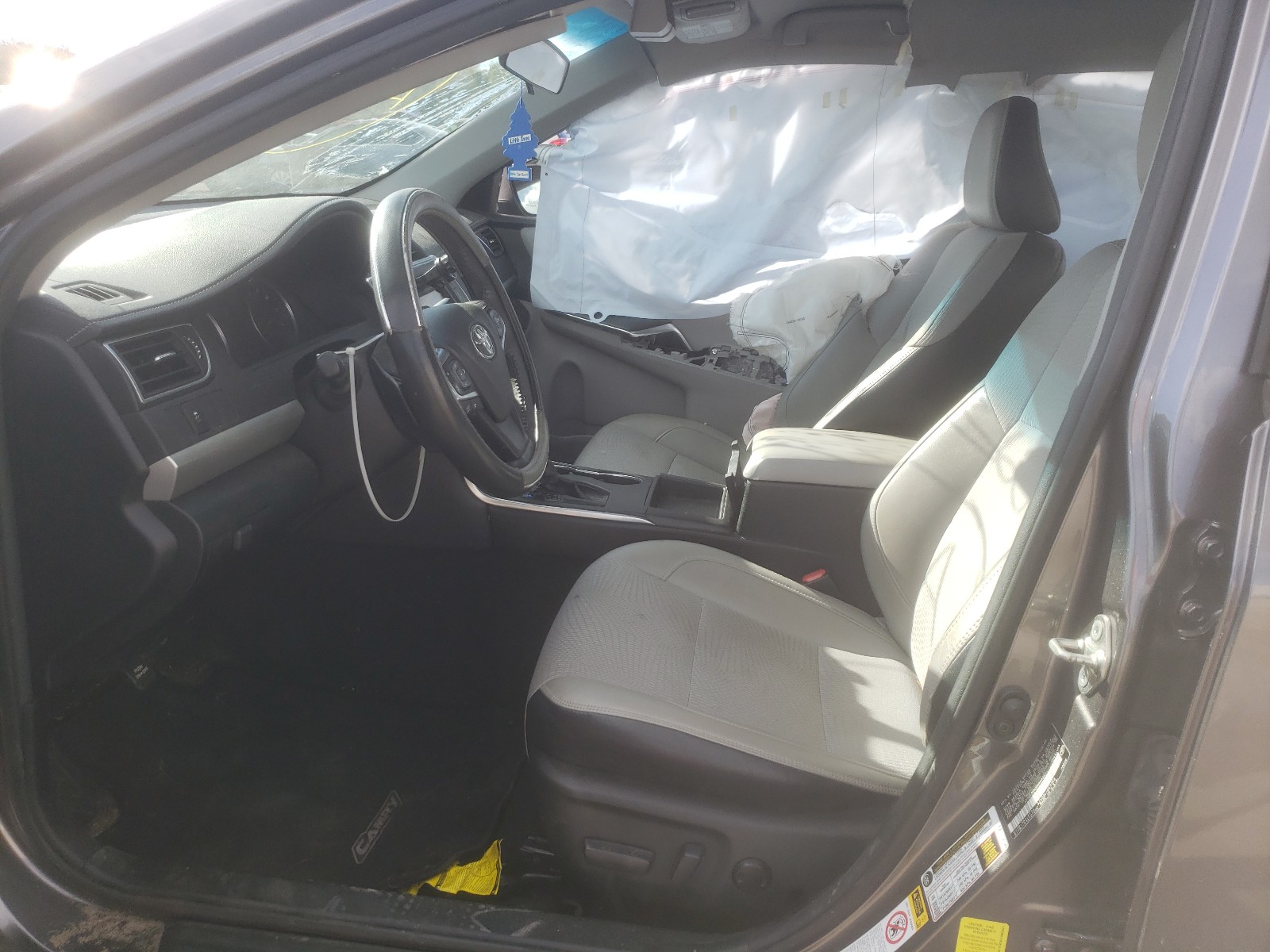 Photo 5 from auction – 2017 TOYOTA CAMRY LE with VIN 4T1BF1FK3HU698321