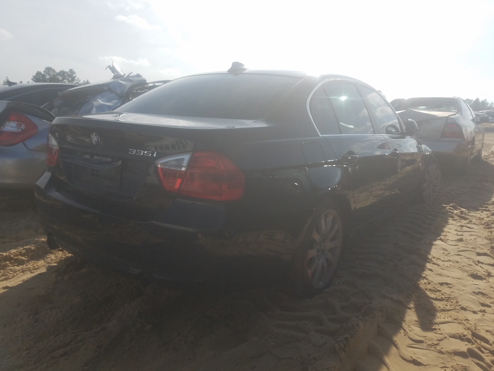 Photo 4 from auction – 2007 BMW 335 I with VIN WBAVB73567KY61131