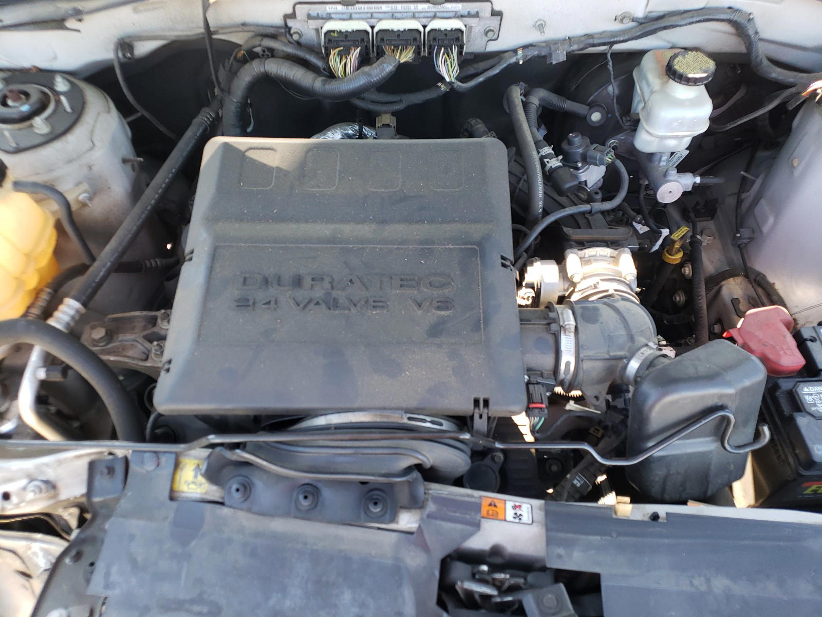 Photo 7 from auction – 2010 FORD ESCAPE LIM with VIN 1FMCU0EG8AKB30763