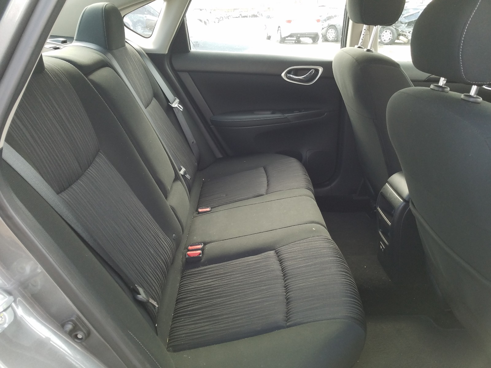 Photo 6 from auction – 2019 NISSAN SENTRA S with VIN 3N1AB7AP1KY427542
