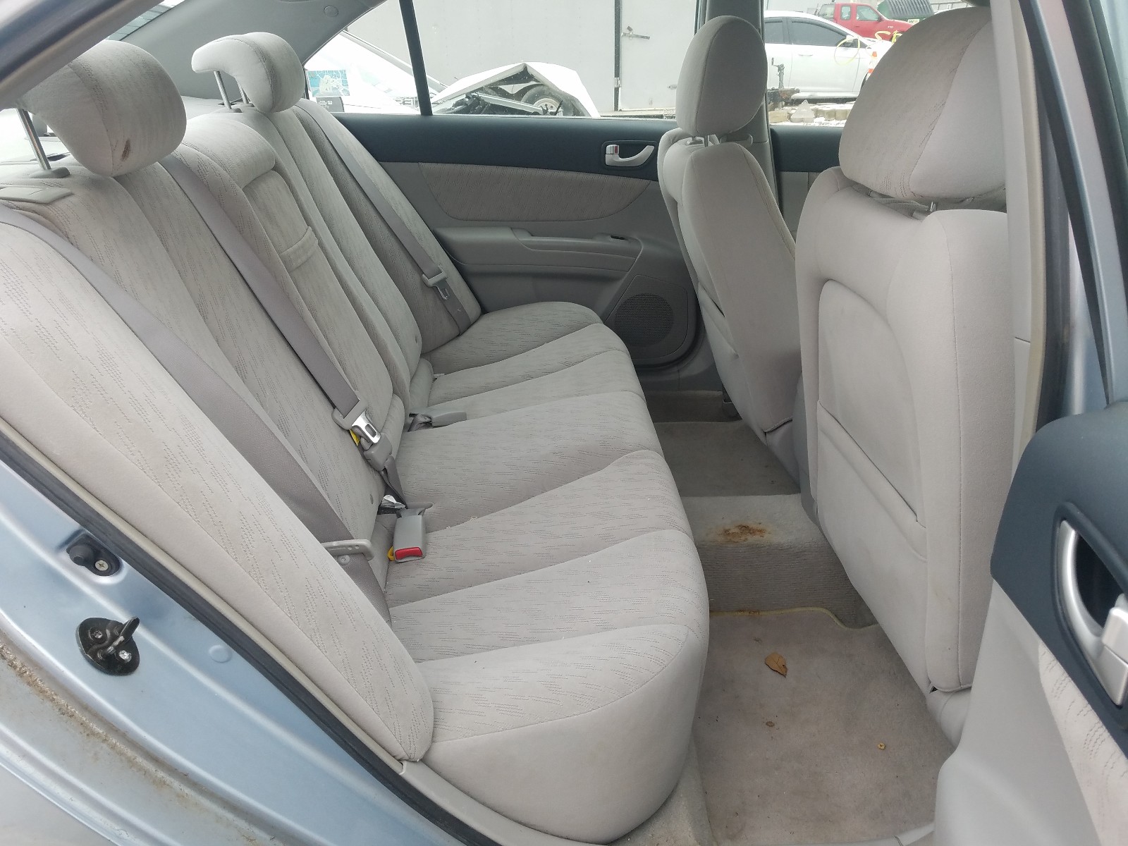 Photo 6 from auction – 2007 HYUNDAI SONATA GLS with VIN 5NPET46CX7H190859