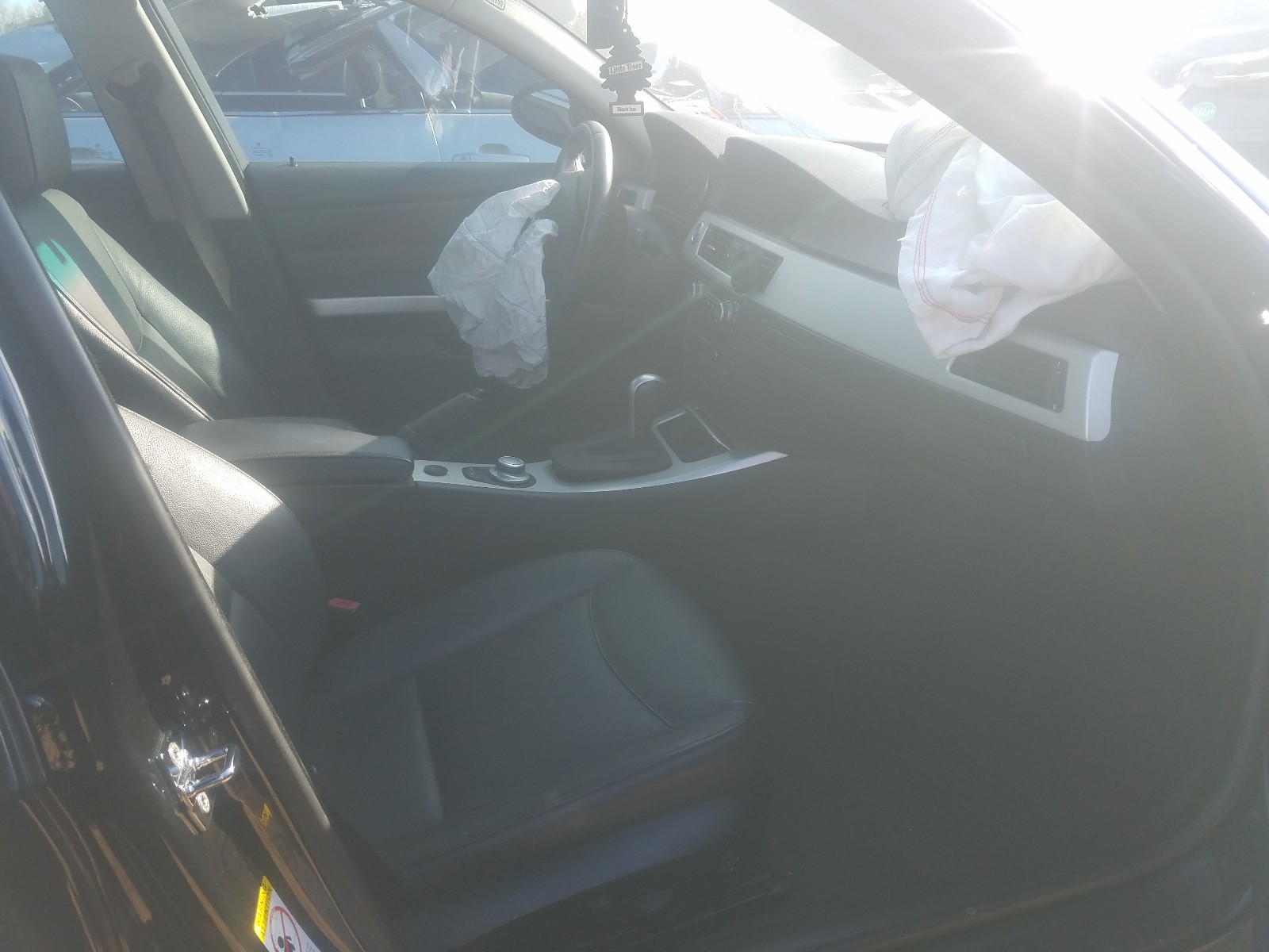 Photo 5 from auction – 2007 BMW 335 I with VIN WBAVB73567KY61131