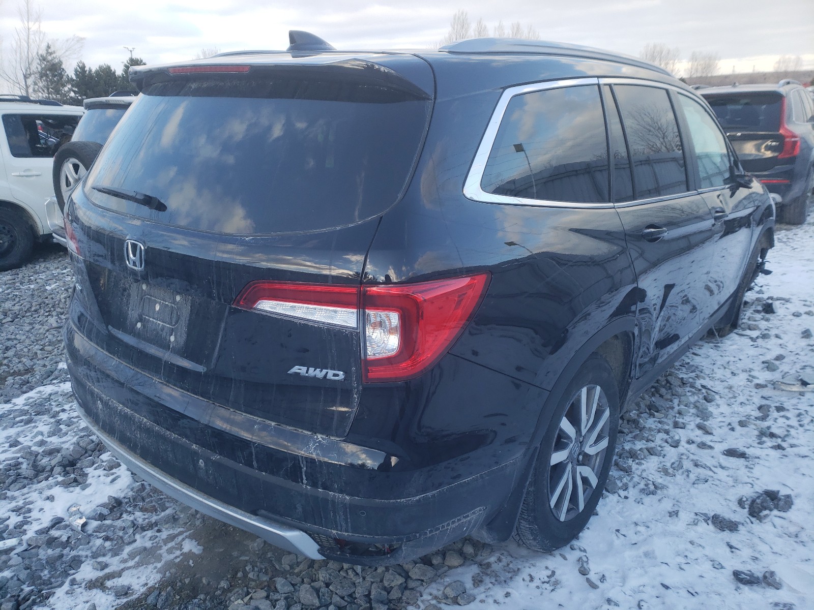 Photo 4 from auction – 2020 HONDA PILOT BLAC with VIN 5FNYF6H73LB500875