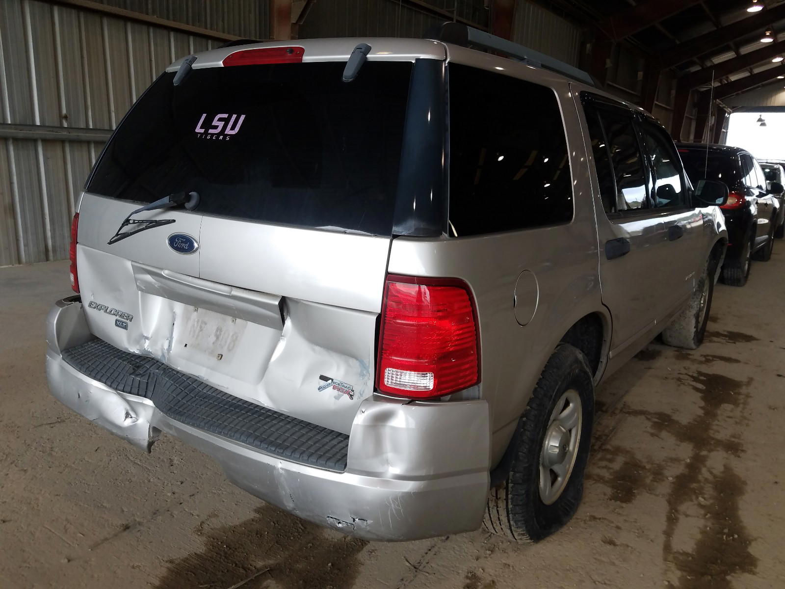 Photo 4 from auction – 2005 FORD EXPLORER X with VIN 1FMZU73K25ZA62449