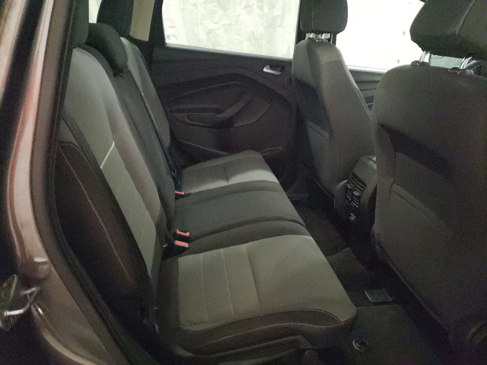صورة رقم 6 من المزاد - 2013 FORD ESCAPE SE مع VIN 1FMCU0G91DUD84693