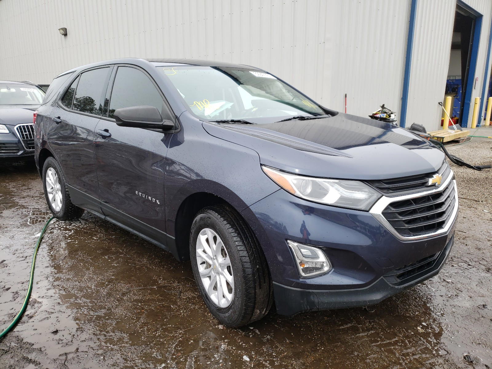 CHEVROLET EQUINOX LS 2018 with VIN 3GNAXREV0JS608384 - Photo from auction