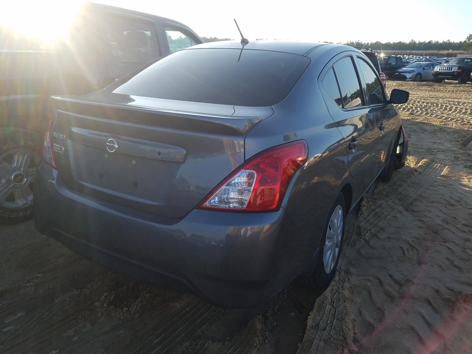 Photo 4 from auction – 2019 NISSAN VERSA S with VIN 3N1CN7AP5KL804886