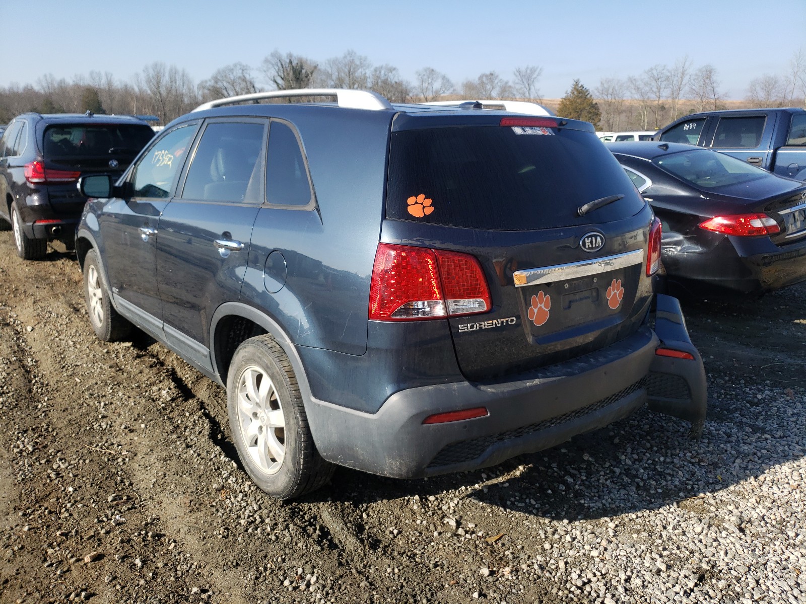 Photo 3 from auction – 2011 KIA SORENTO BA with VIN 5XYKTDA10BG056953