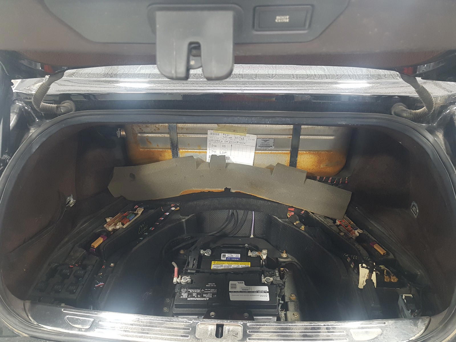 Photo 9 from auction – 2014 BENTLEY MULSANNE with VIN SCBBB7ZH2EC019792