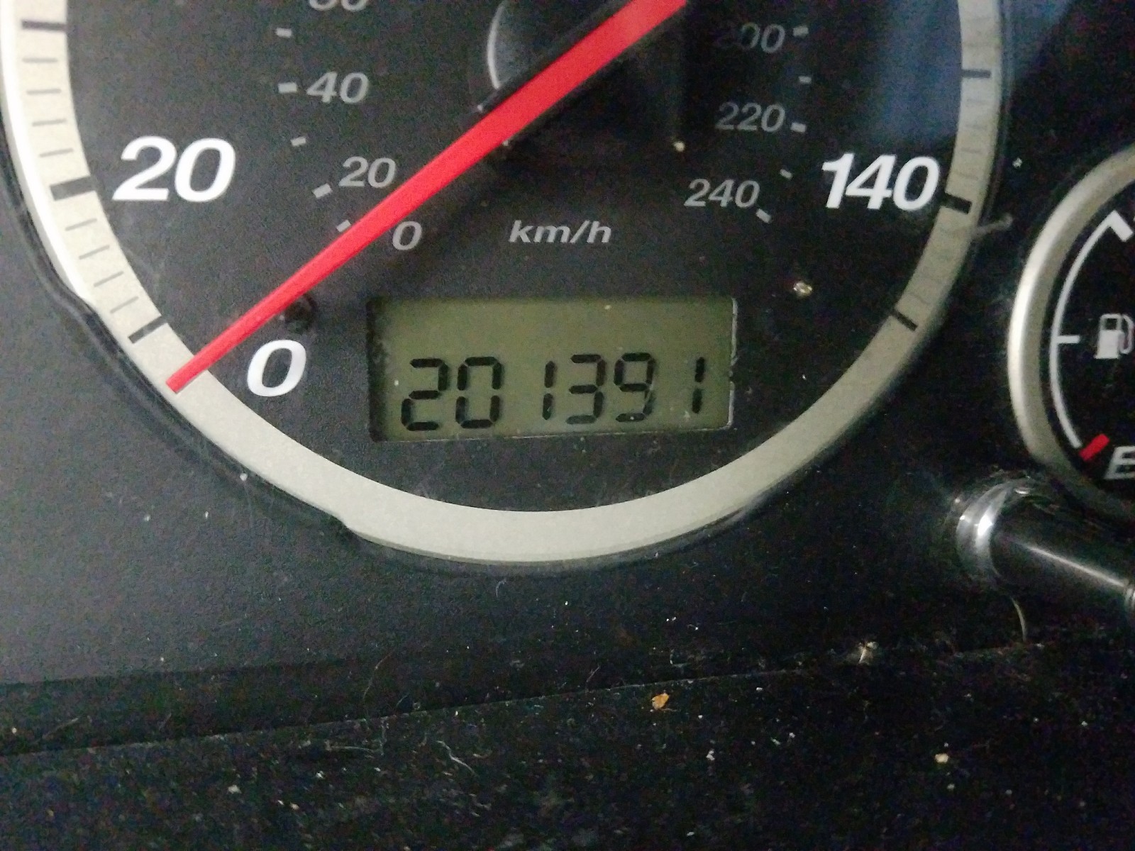 Photo 8 from auction – 2005 HONDA CR-V LX with VIN JHLRD78585C044406