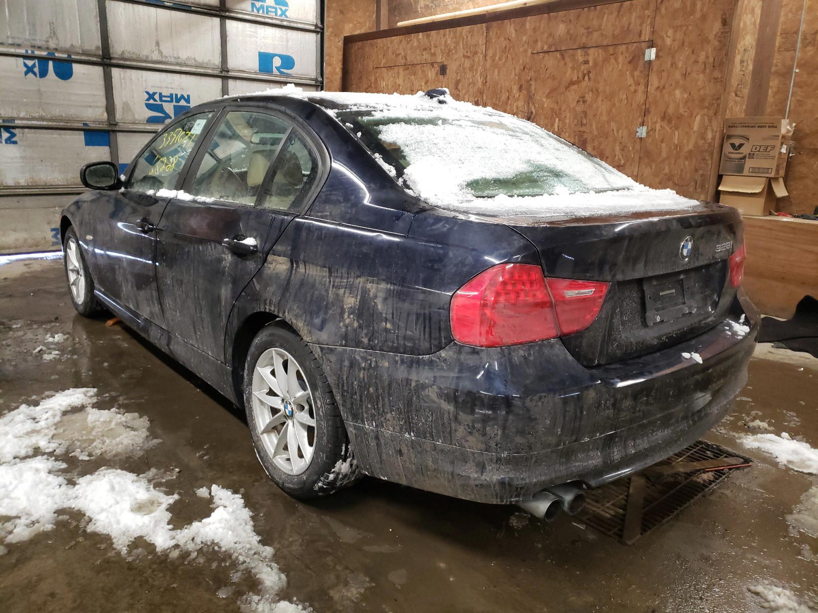 Photo 3 from auction – 2010 BMW 328 XI with VIN WBAPK7C57AA462640