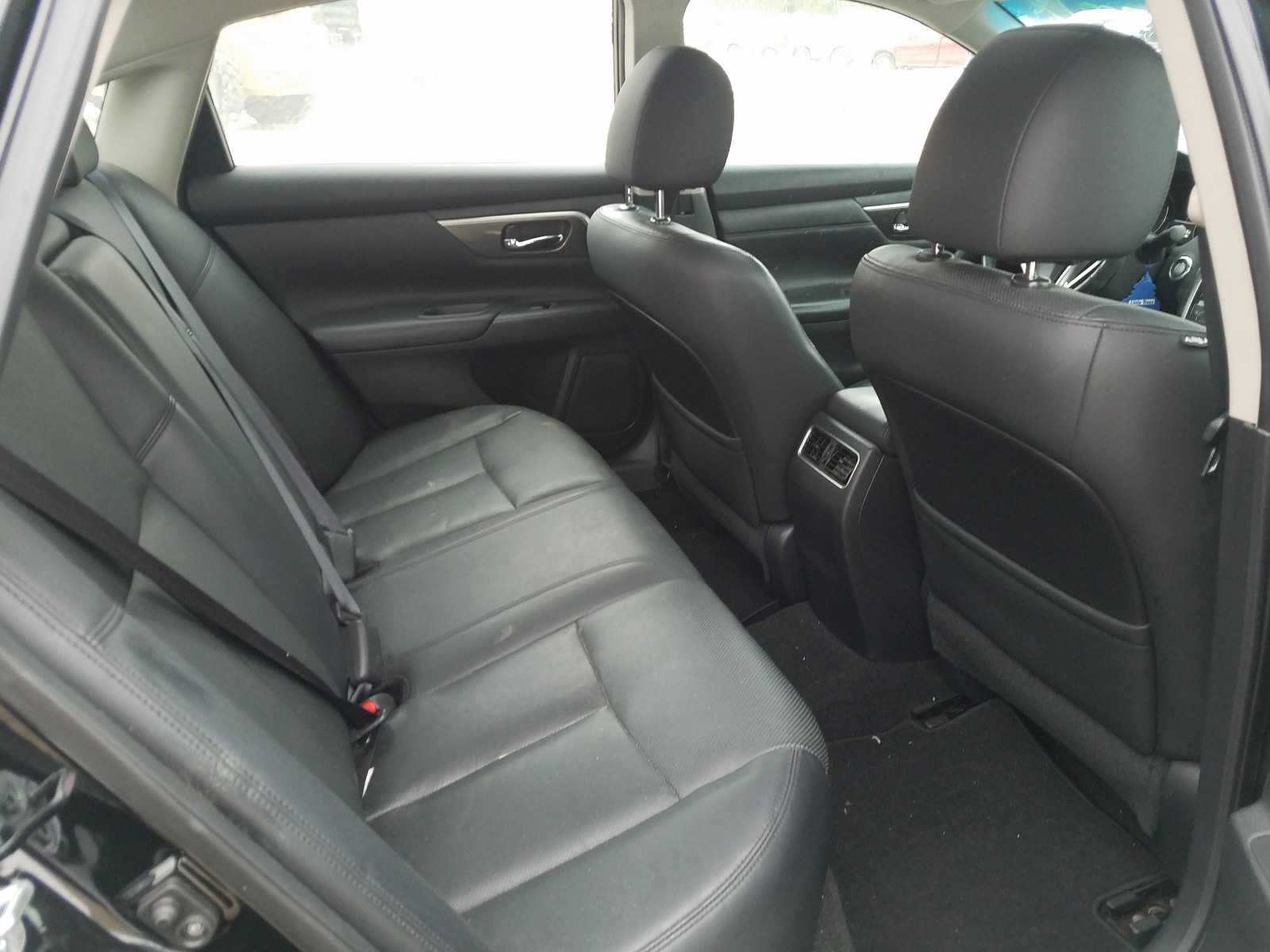 Photo 6 from auction – 2015 NISSAN ALTIMA 2.5 with VIN 1N4AL3APXFN863060