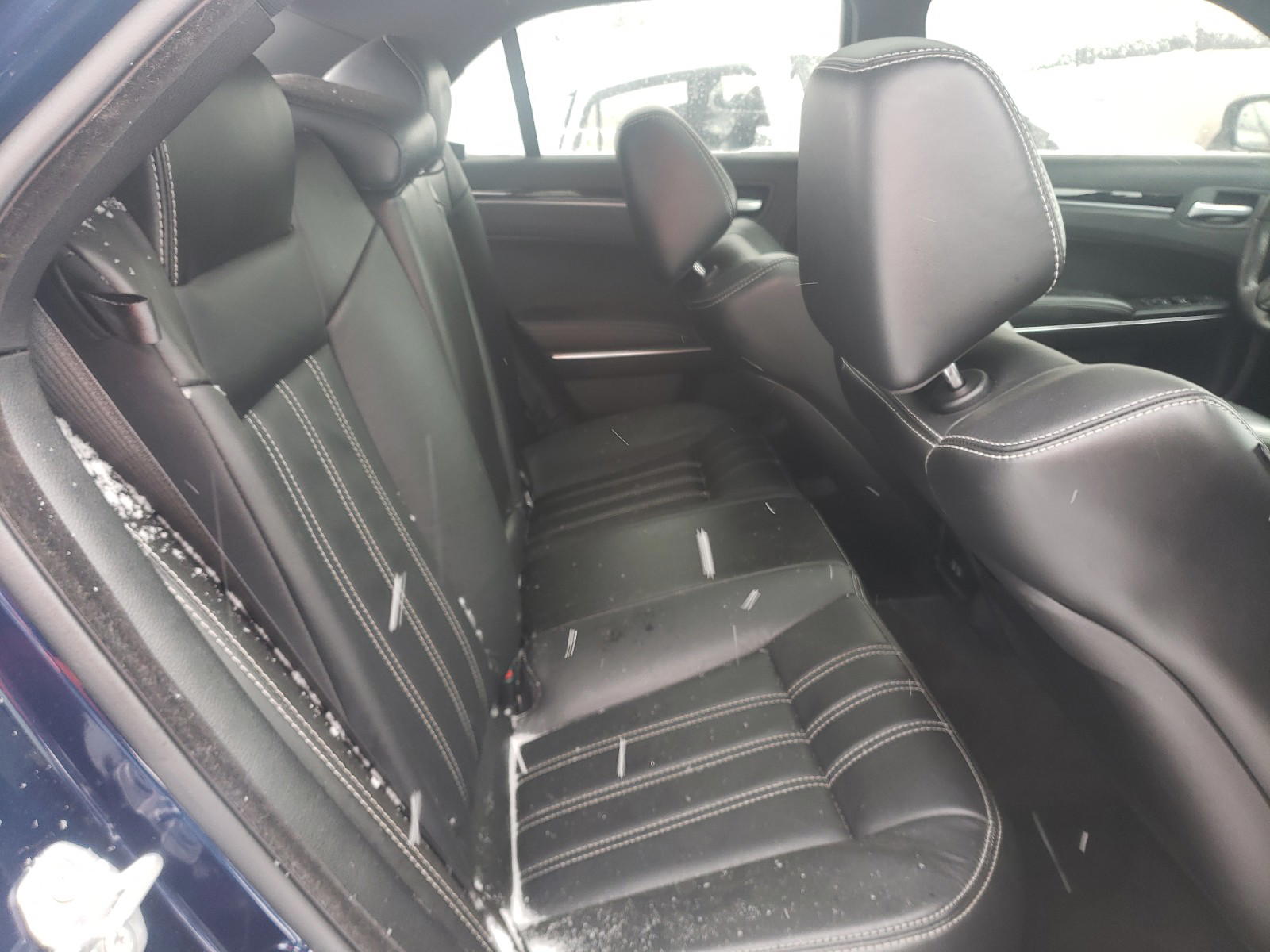 Photo 6 from auction – 2017 CHRYSLER 300 S with VIN 2C3CCAGG0HH534754