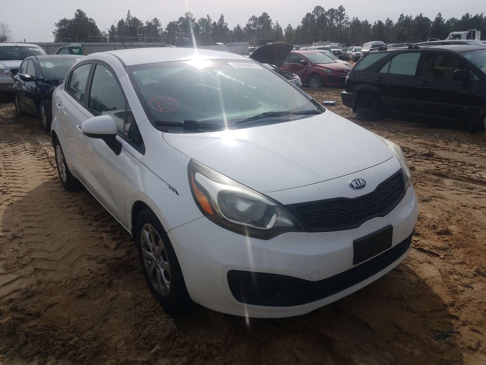 Zdjęcie 1 z aukcji – 2014 KIA RIO LX z VIN KNADM4A31E6344203