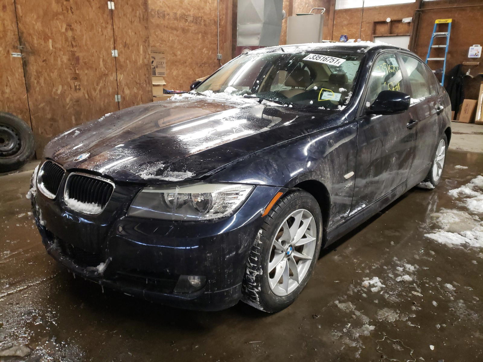 Photo 2 from auction – 2010 BMW 328 XI with VIN WBAPK7C57AA462640