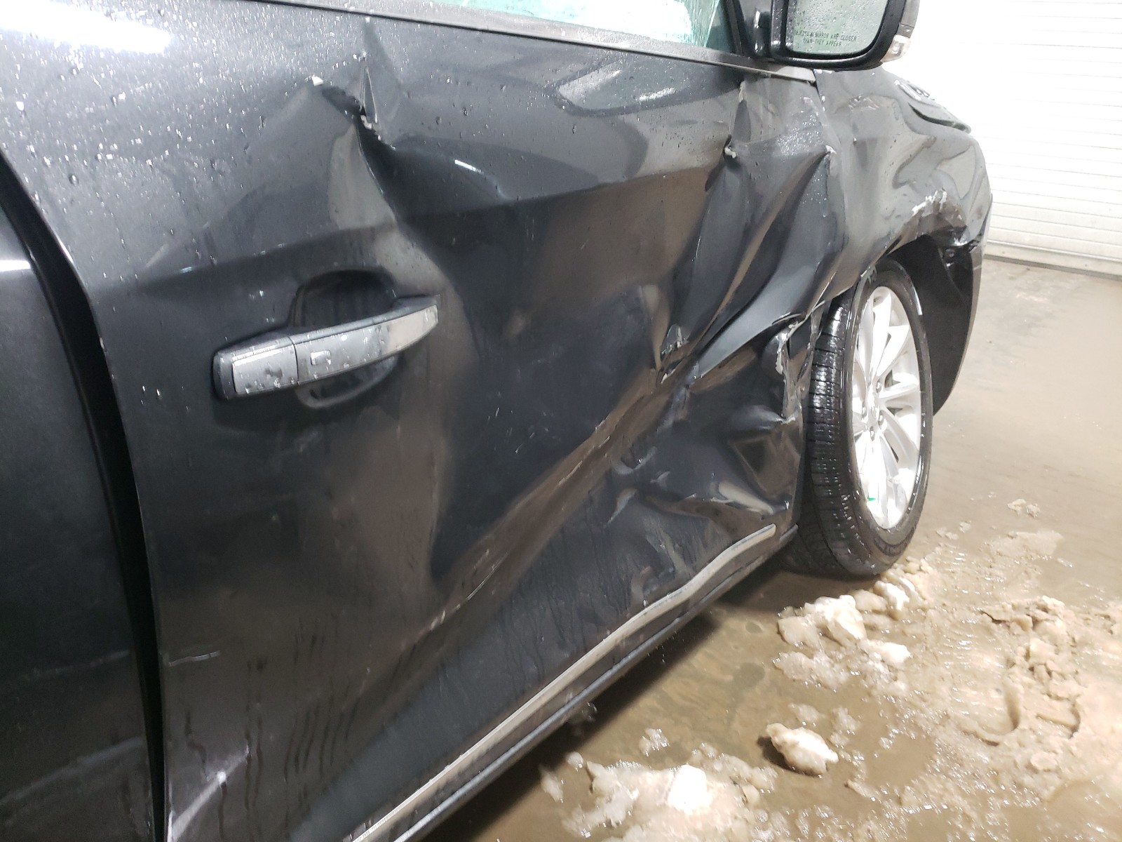 Photo 9 from auction – 2014 BUICK LACROSSE with VIN 1G4GB5G32EF246585