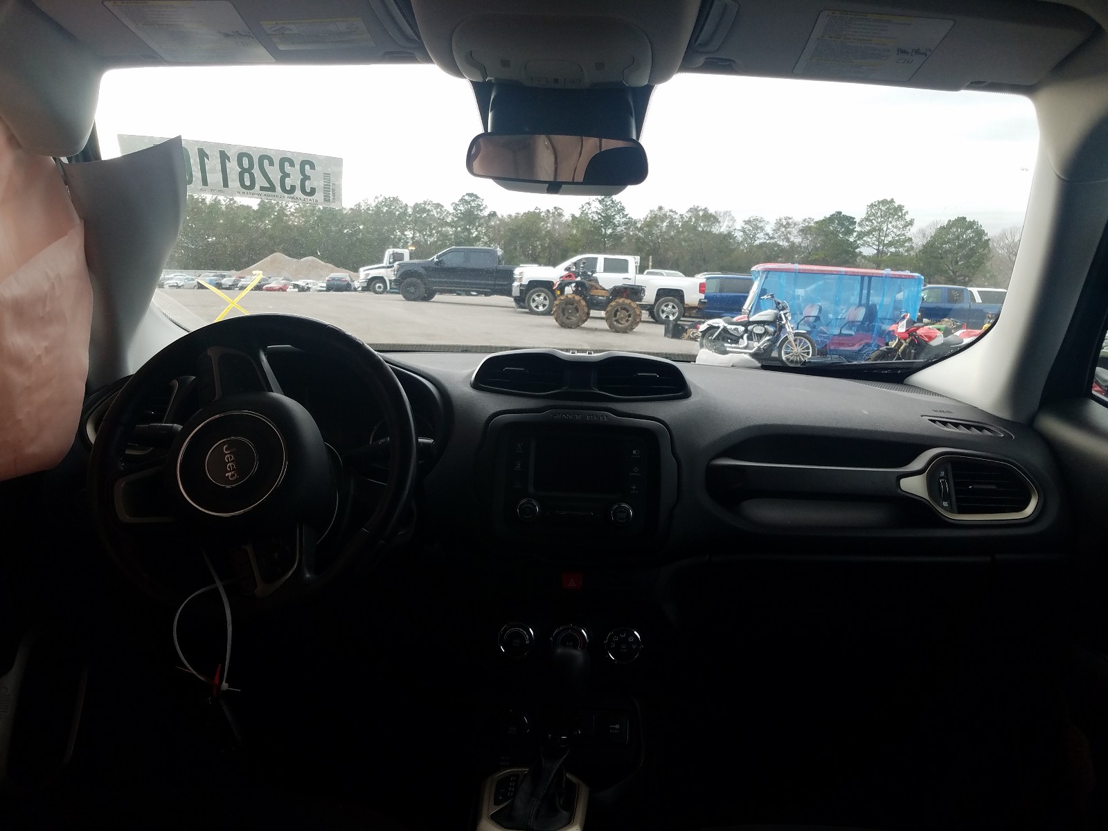 Photo 9 from auction – 2016 JEEP RENEGADE L with VIN ZACCJBBT9GPD58800