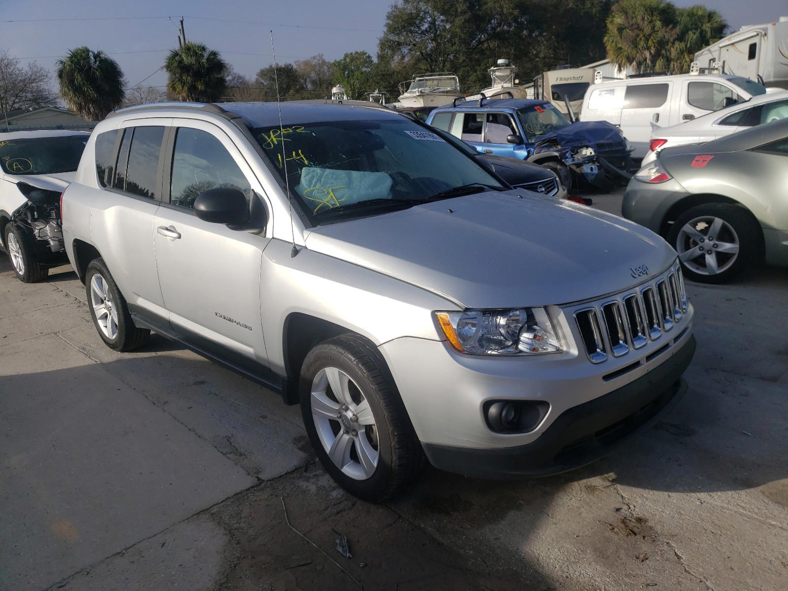 JEEP COMPASS LA 2013 with VIN 1C4NJDEB2DD129120 - Photo from auction
