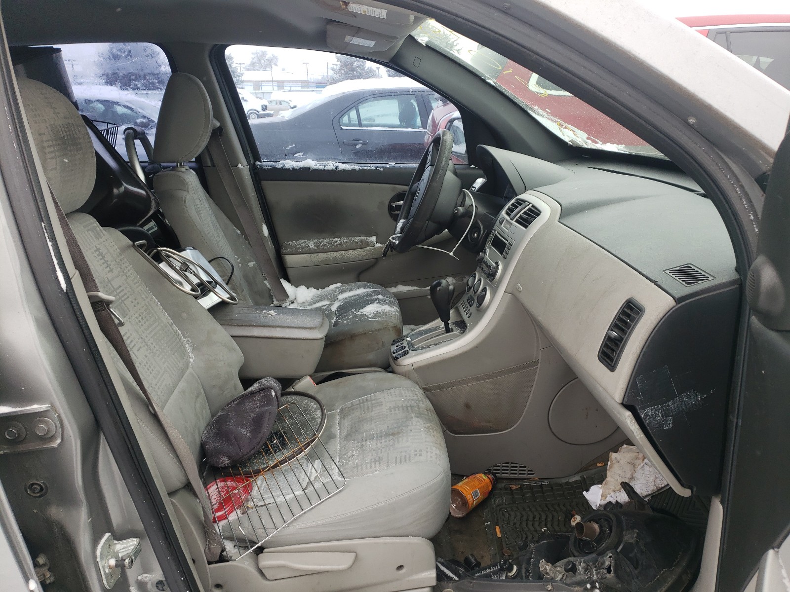 Photo 5 from auction – 2005 CHEVROLET EQUINOX LS with VIN 2CNDL13F256057521