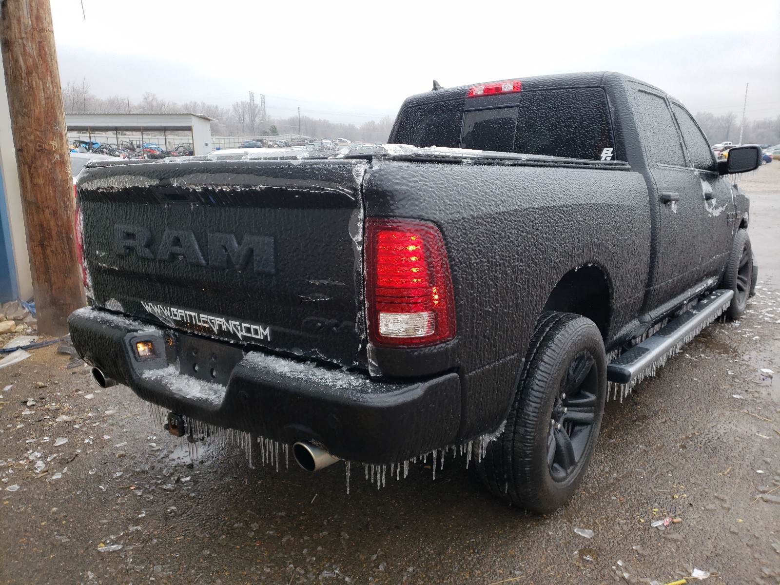 Photo 4 from auction – 2017 RAM 1500 SPORT with VIN 1C6RR7UT8HS755138