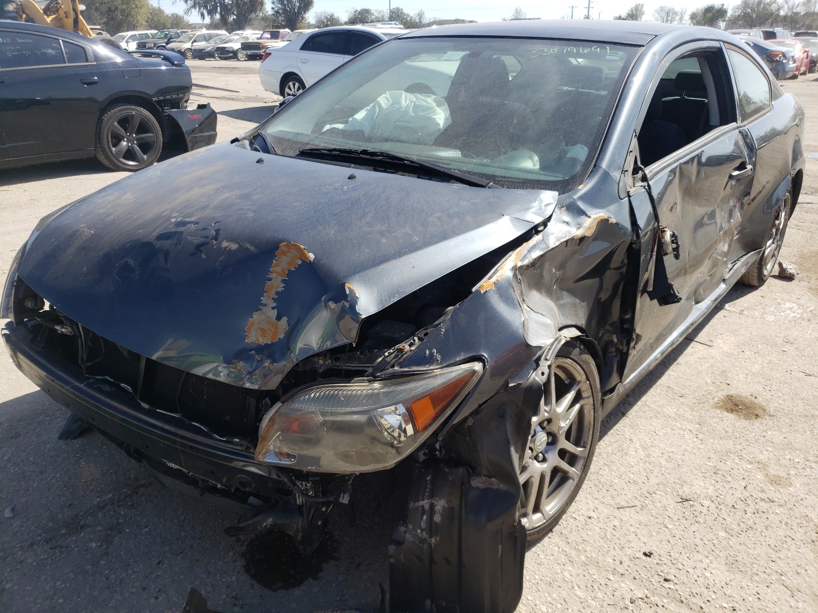 Photo 2 from auction – 2006 TOYOTA SCION TC with VIN JTKDE177860118956