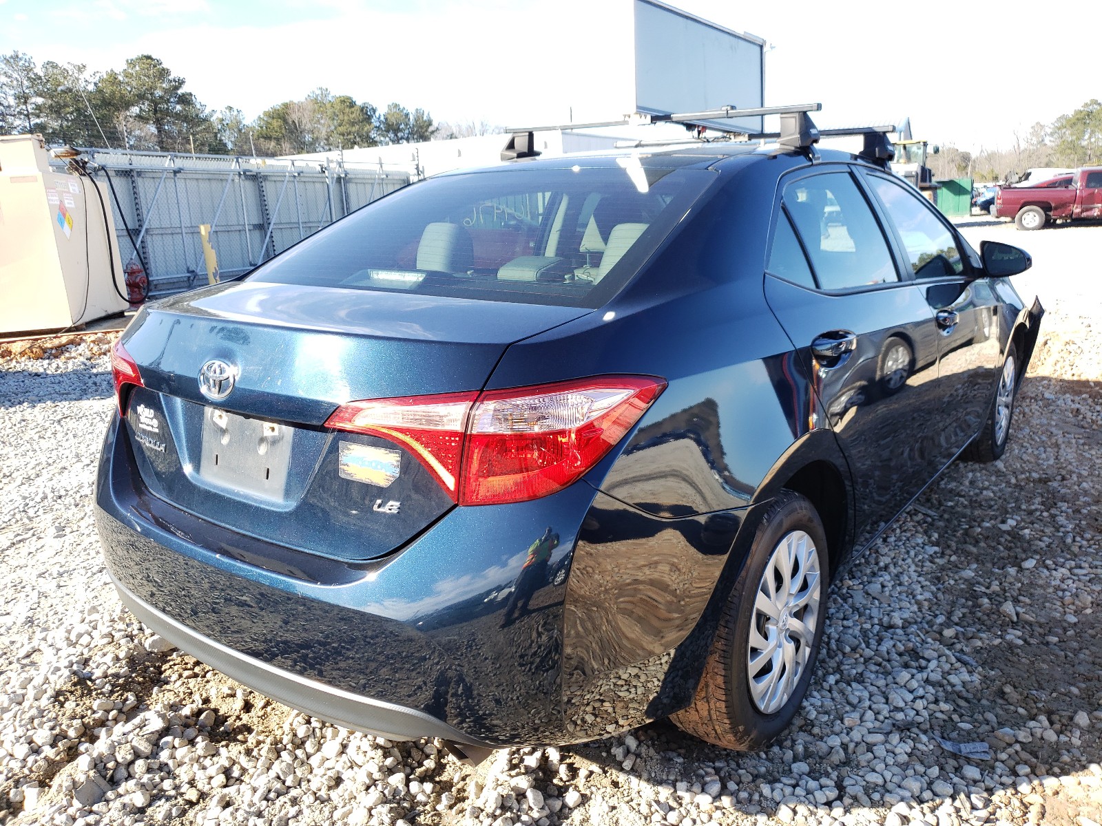 Photo 4 from auction – 2017 TOYOTA COROLLA L with VIN 5YFBURHE9HP717225