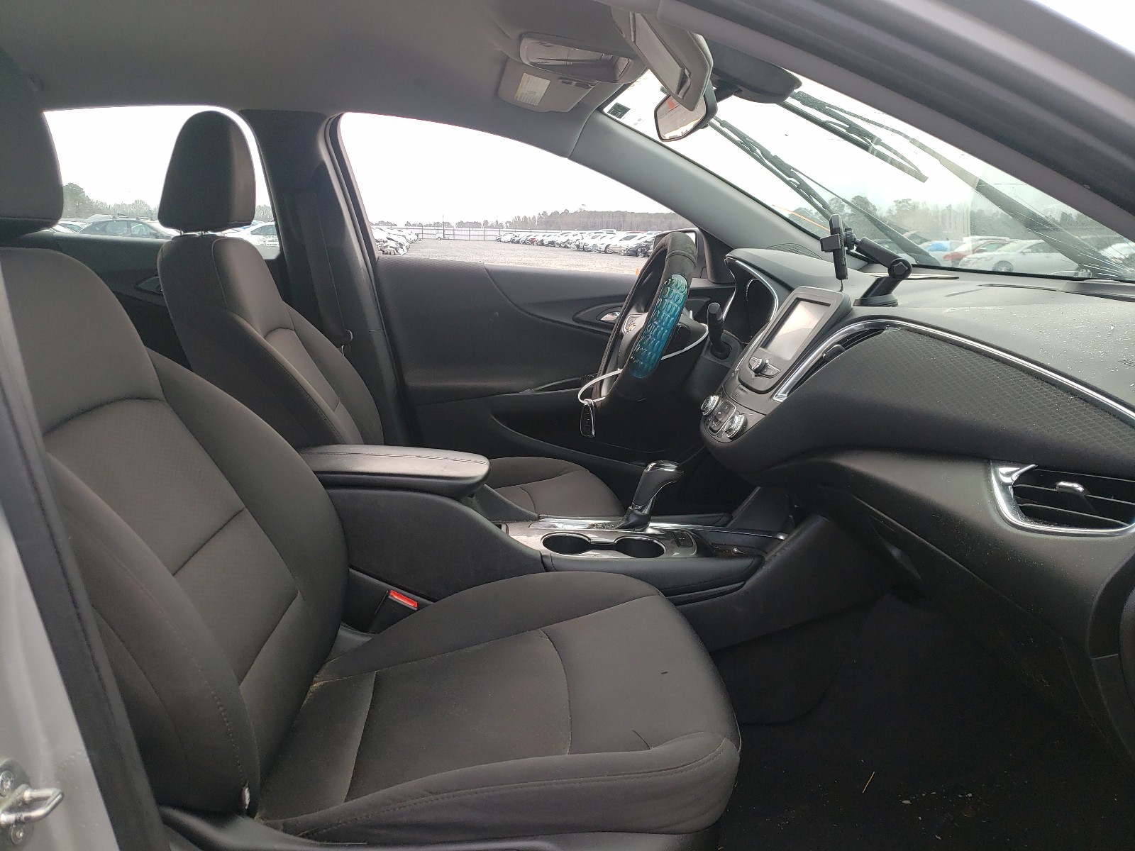 Photo 5 from auction – 2016 CHEVROLET MALIBU LT with VIN 1G1ZE5ST7GF307842