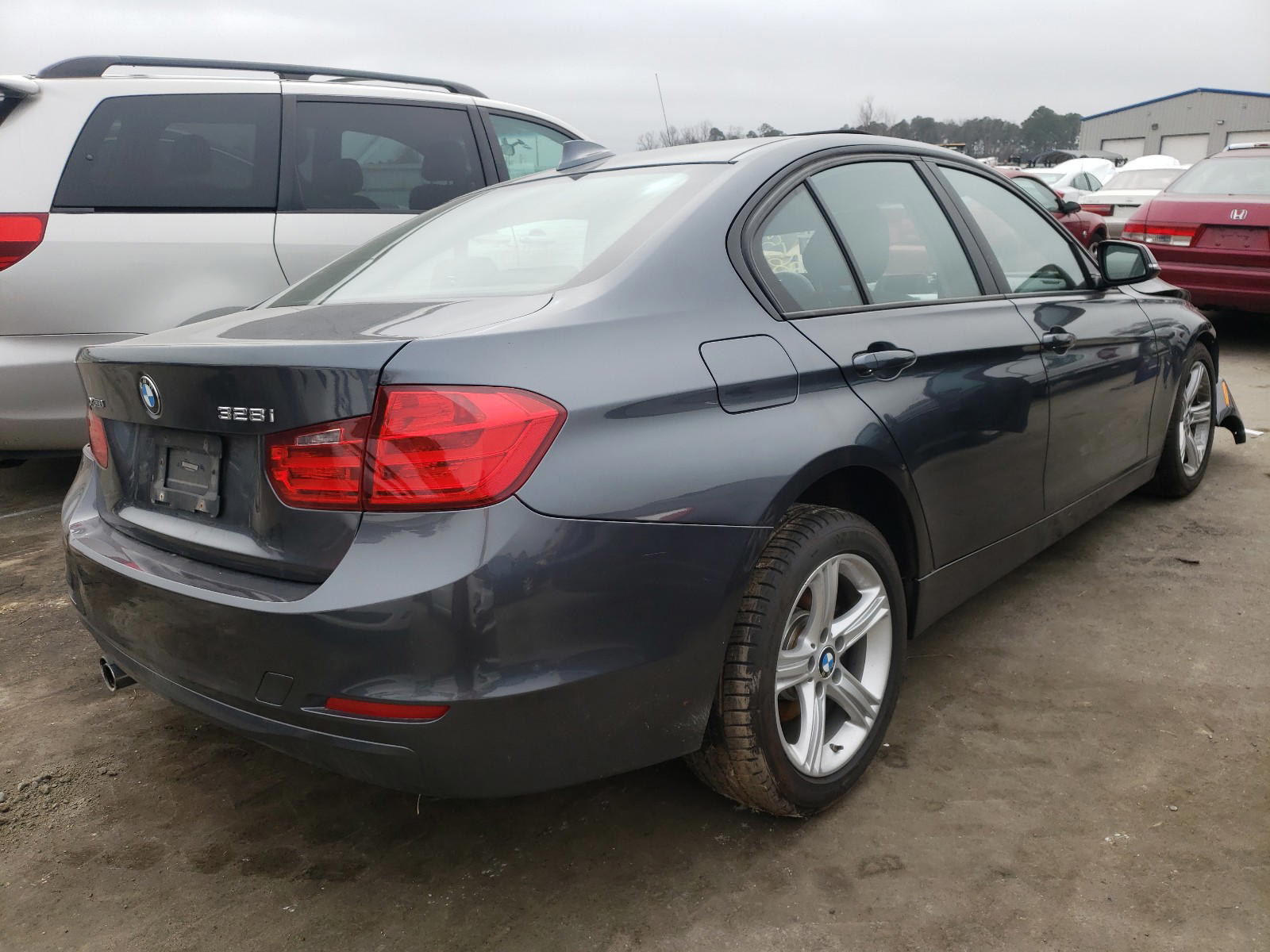 Photo 4 from auction – 2013 BMW 328 XI with VIN WBA3B3C53DF537736