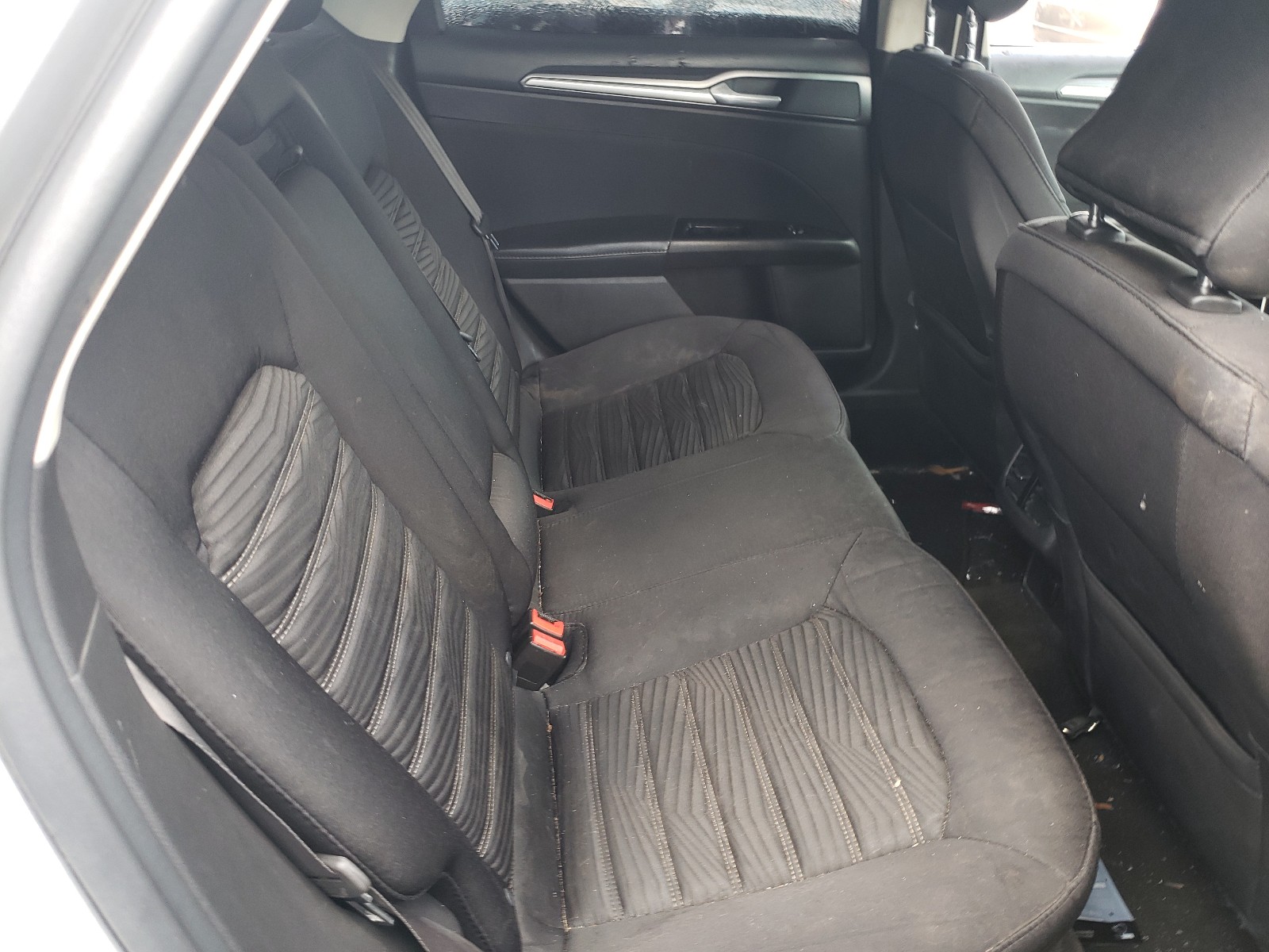 Photo 6 from auction – 2016 FORD FUSION SE with VIN 1FA6P0H72G5132137