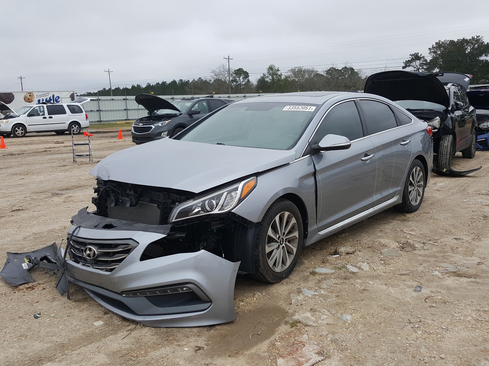 Photo 2 from auction – 2016 HYUNDAI SONATA SPO with VIN 5NPE34AF5GH419434