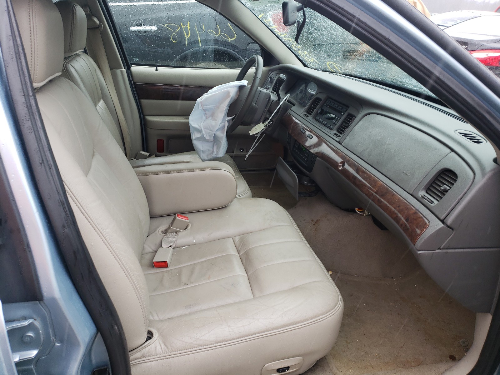 Photo 5 from auction – 2008 MERCURY GRAND MARQ with VIN 2MEFM75V28X645708