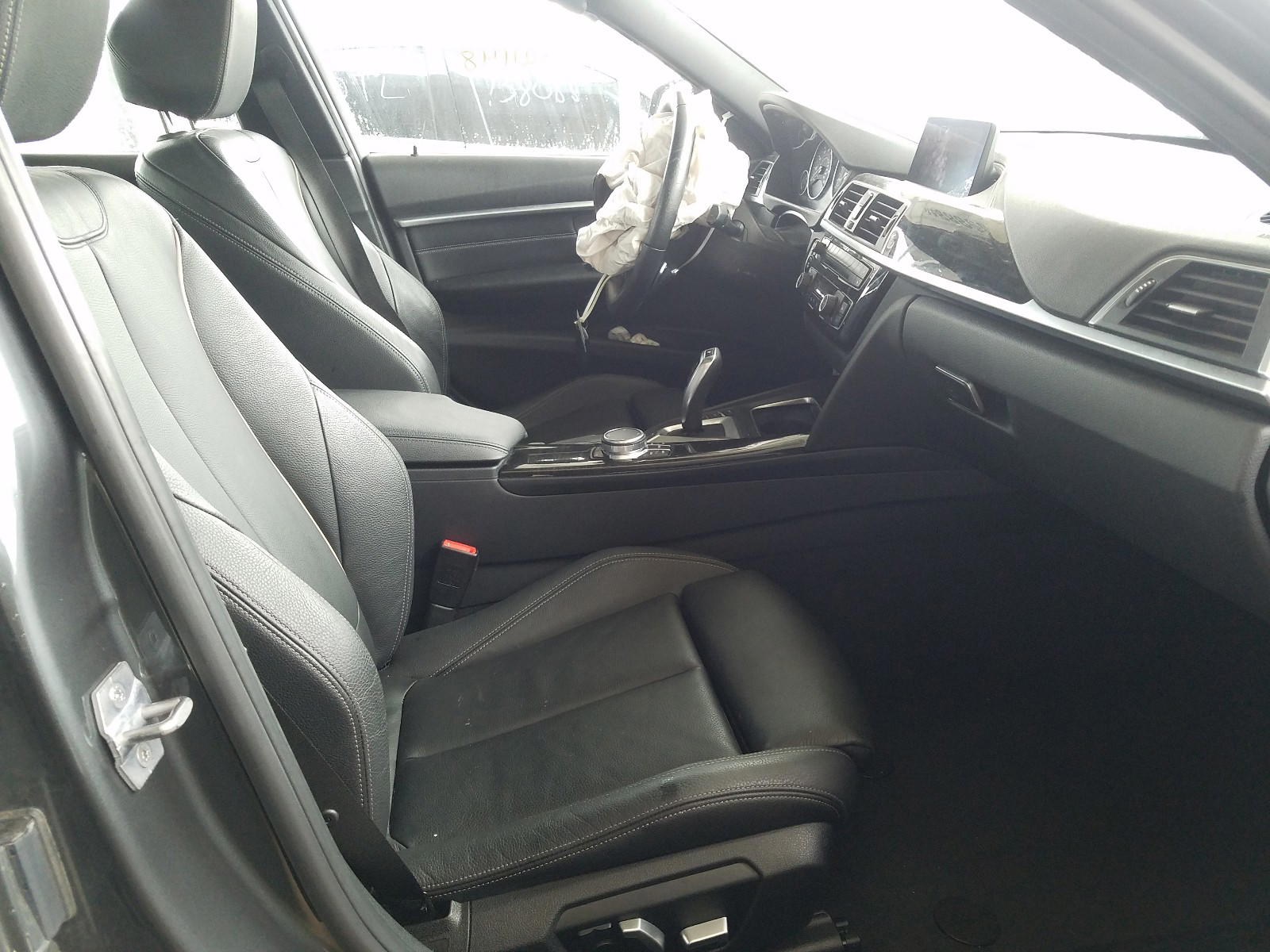 Photo 5 from auction – 2018 BMW 330E with VIN WBA8E1C57JA756581