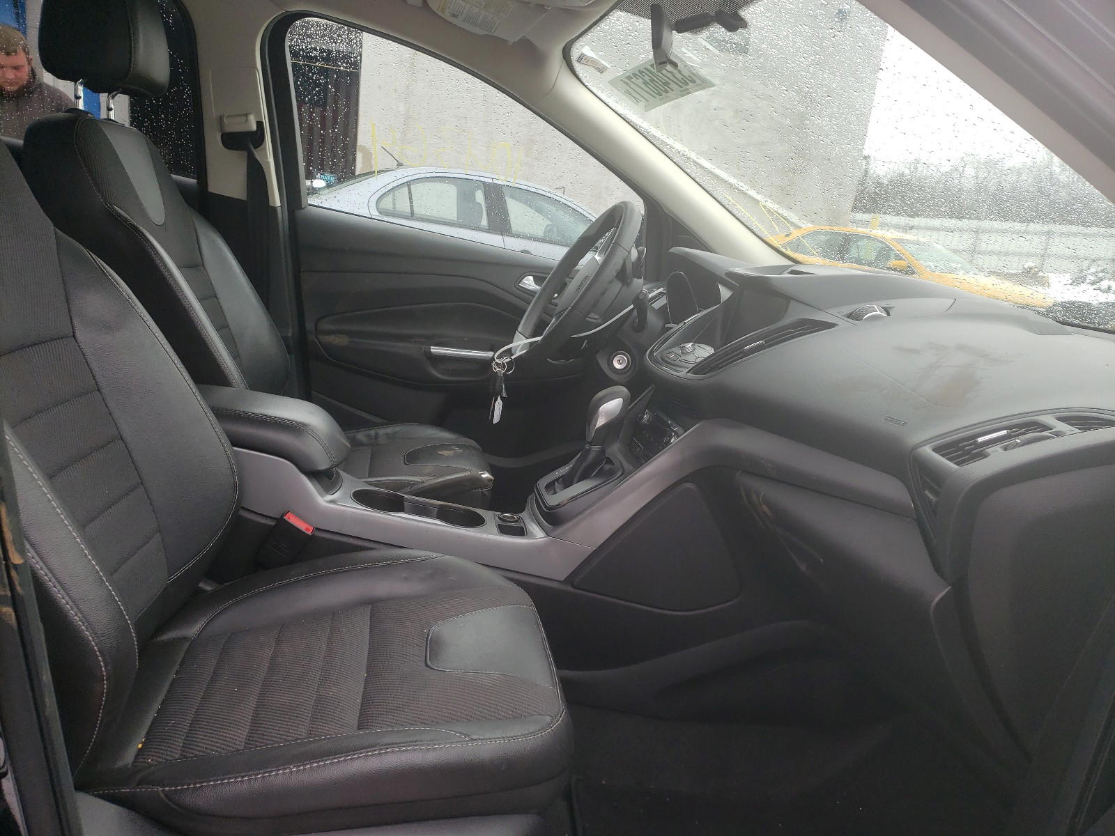 Photo 5 from auction – 2014 FORD ESCAPE SE with VIN 1FMCU9GX2EUC97244