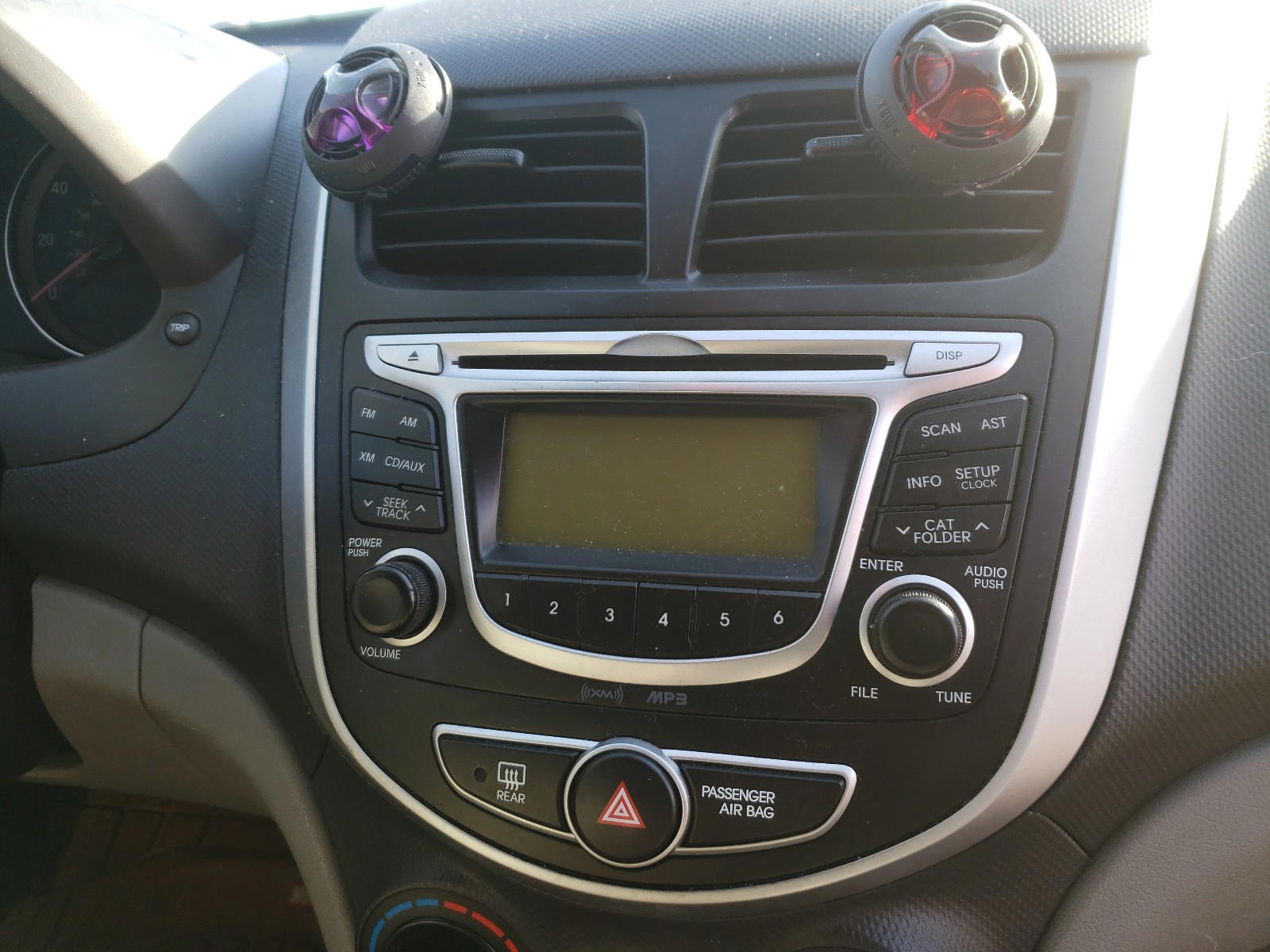 Photo 9 from auction – 2013 HYUNDAI ACCENT with VIN KMHCT4AE8DU489151