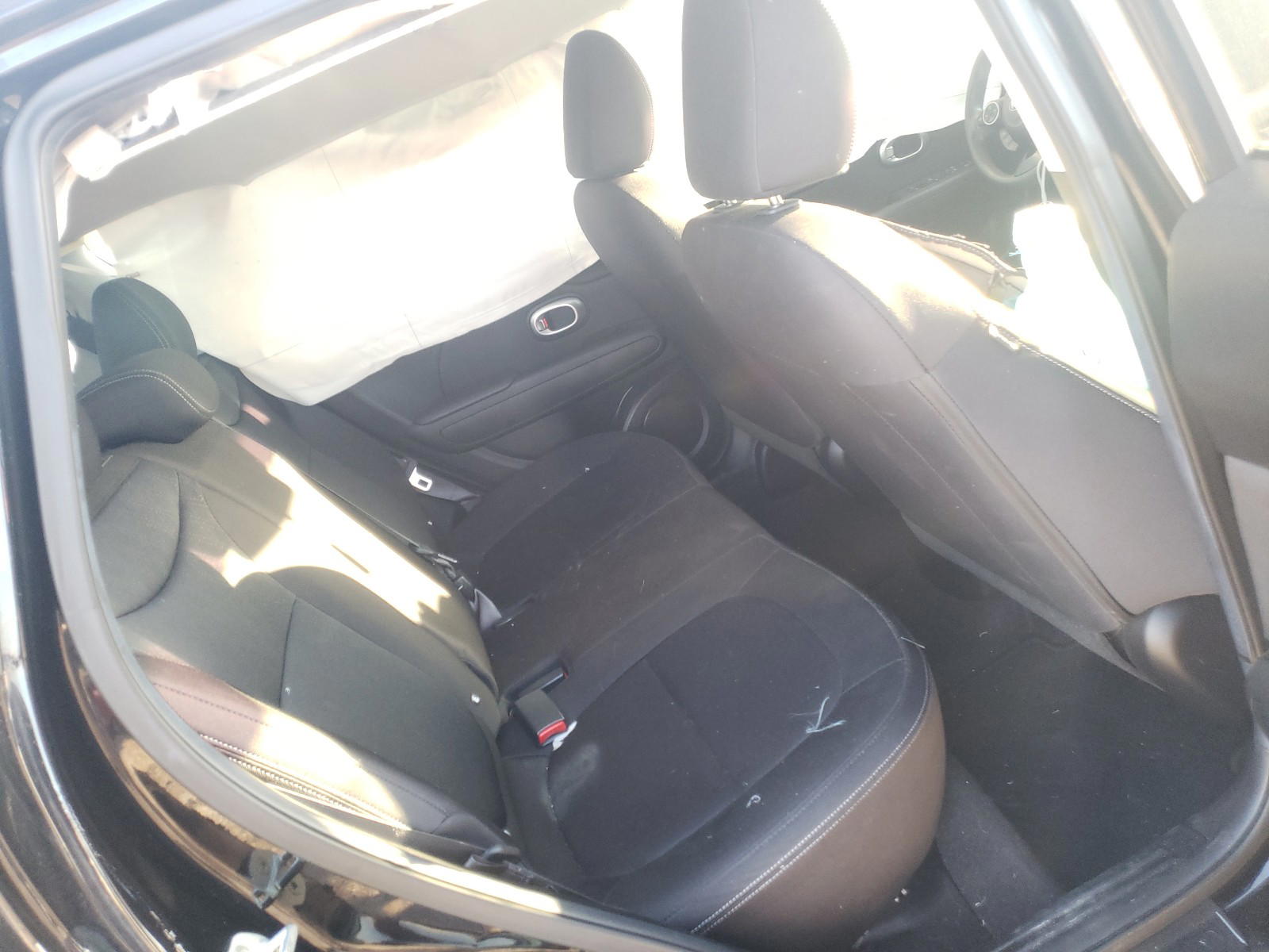 Photo 6 from auction – 2015 KIA SOUL with VIN KNDJN2A29F7168415