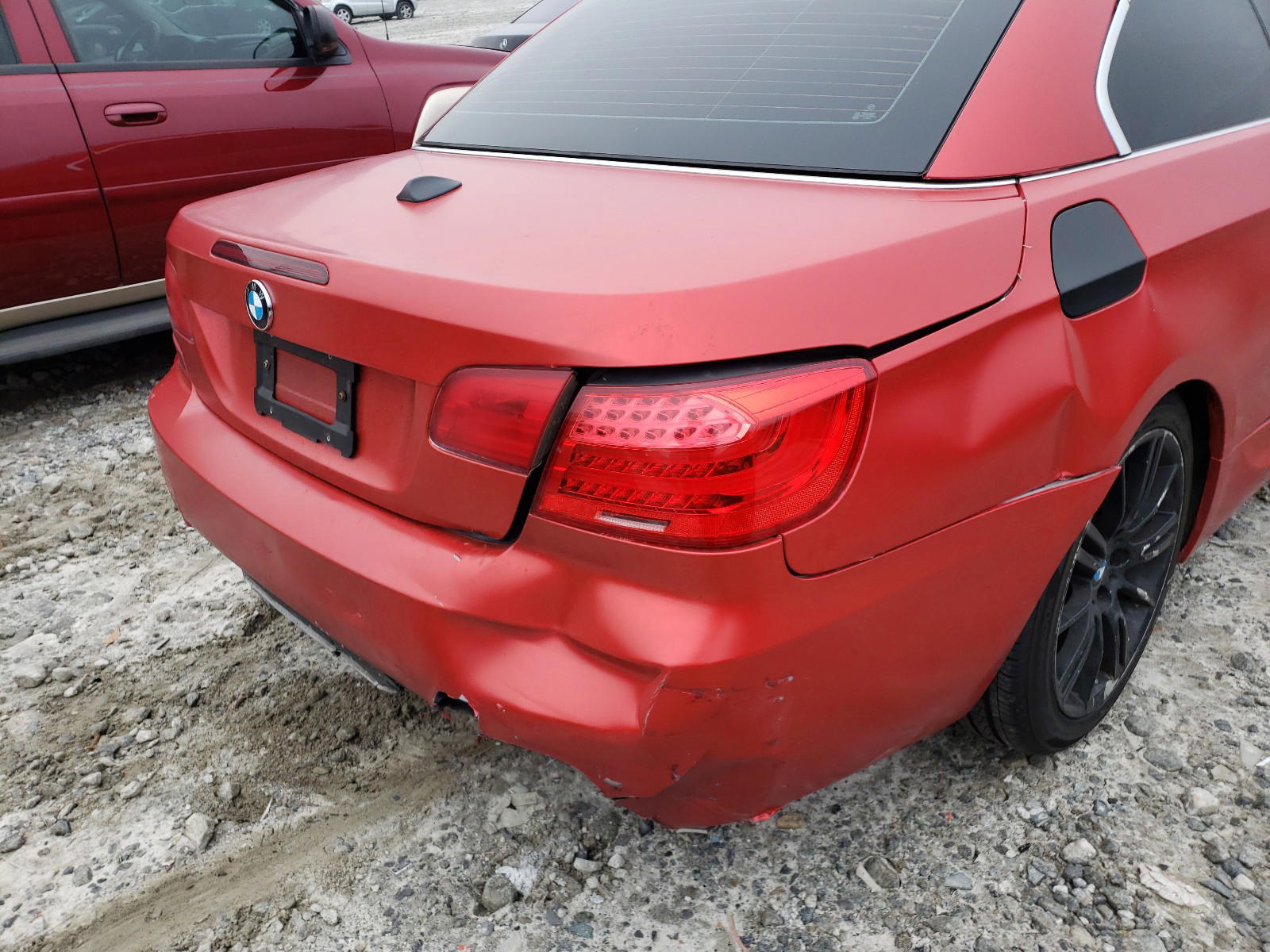 Photo 9 from auction – 2011 BMW 335 I with VIN WBADX7C55BE743768