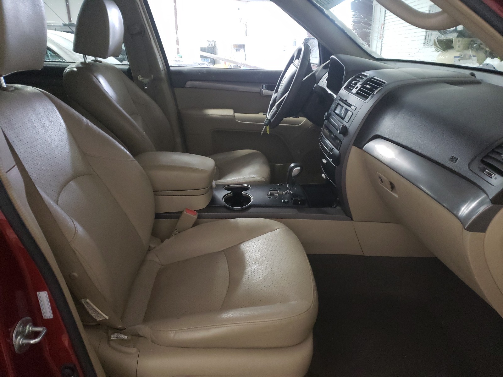 Photo 5 from auction – 2009 KIA BORREGO LX with VIN KNDJH741595039773